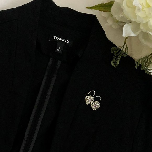 torrid Jackets & Blazers - Torrid Plus Size 3/4 Sleeve Black Blazer Size 2X